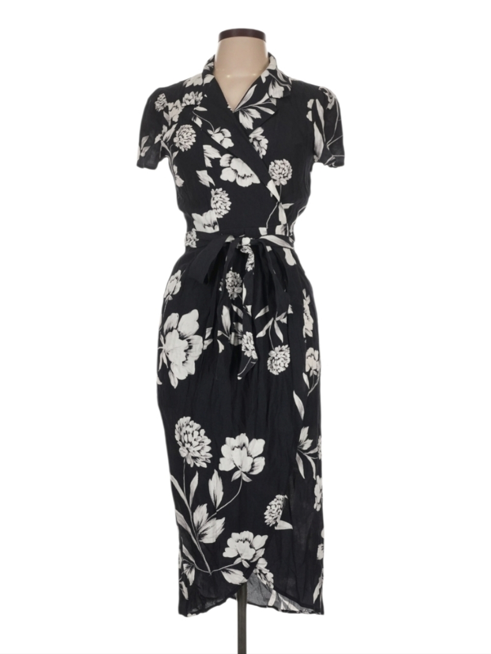 Yumi Kim Bryant Wrap Dress Petite Large Black White Floral NWT - Picture 3 of 6